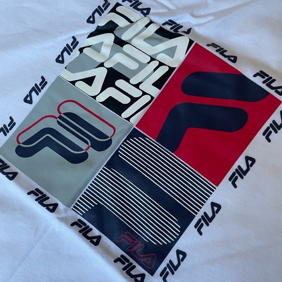 FILA Abstract Crew T-Shirt Nwt - Picture 3 of 4